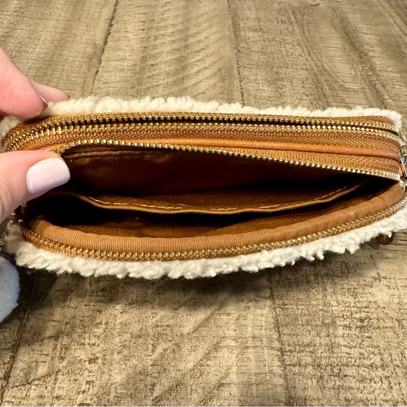 Coach Tan Leather and Shearling Crossbody Mini Bag Excellent Condition - Picture 9 of 10